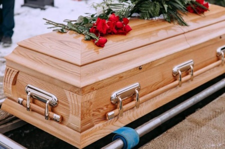 Pr&eacute;voyance obs&egrave;ques &agrave; Roanne : guide pour des fun&eacute;railles sereines